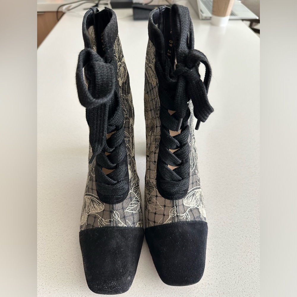 Dior Naughtily-D Boots with suede and butterfly details. Like brand new! - Picture 2 of 6
